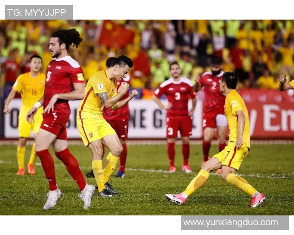 去年备受瞩目的足球明星们盘点与他们的辉煌时刻回顾 去年备受瞩目的足球明星们盘点与他们的辉煌时刻回顾