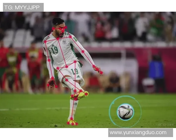 笑容迷人足球明星的魅力与成就探秘之旅 笑容迷人足球明星的魅力与成就探秘之旅