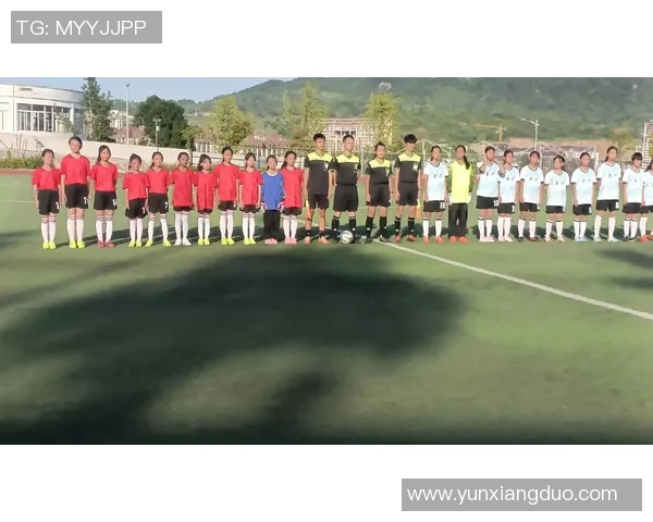 足球明星张琳艳:从青涩少女到绿茵场上的璀璨之星的成长之路 足球明星张琳艳:从青涩少女到绿茵场上的璀璨之星的成长之路